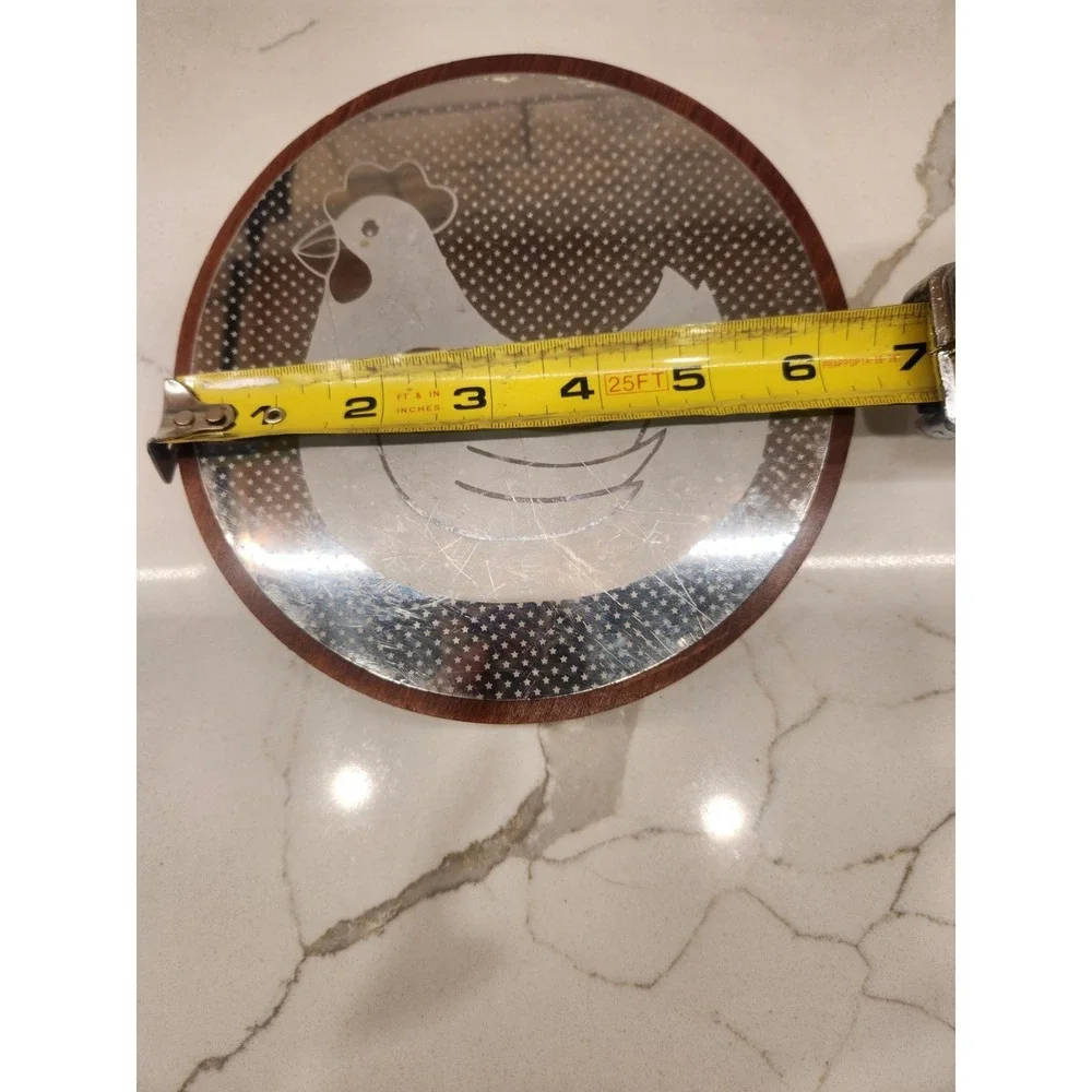 Vintage Chicken Metal On Wood Round Trivet Or Hanging Decor Cottagecore 6.5